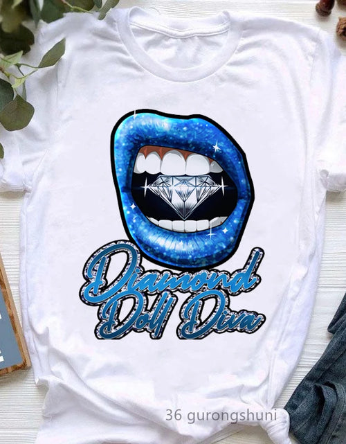 Load image into Gallery viewer, Diva Lipstick Print T-Shirt
