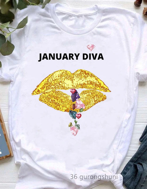 Load image into Gallery viewer, Diva Lipstick Print T-Shirt
