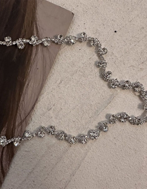 Load image into Gallery viewer, Light Luxury Sparkling Diamond Collar Necklace
