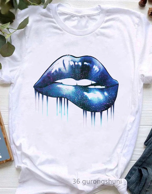 Load image into Gallery viewer, Diva Lipstick Print T-Shirt
