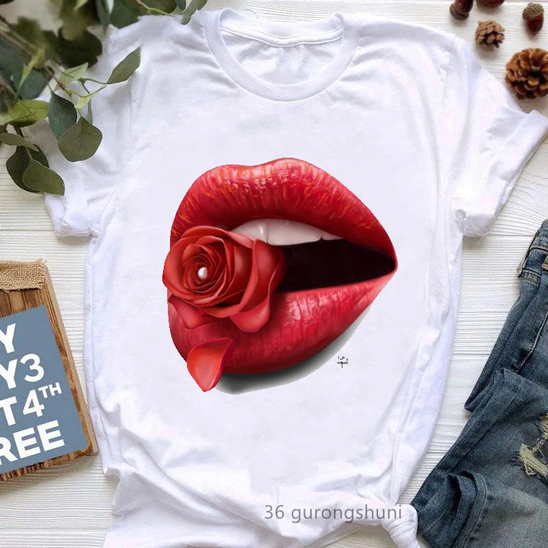 Diva Lipstick Print T-Shirt