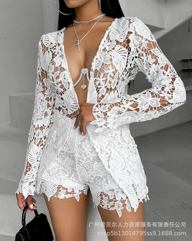 Woman's Lacy Long Sleeved Two-Piece Shorts Set